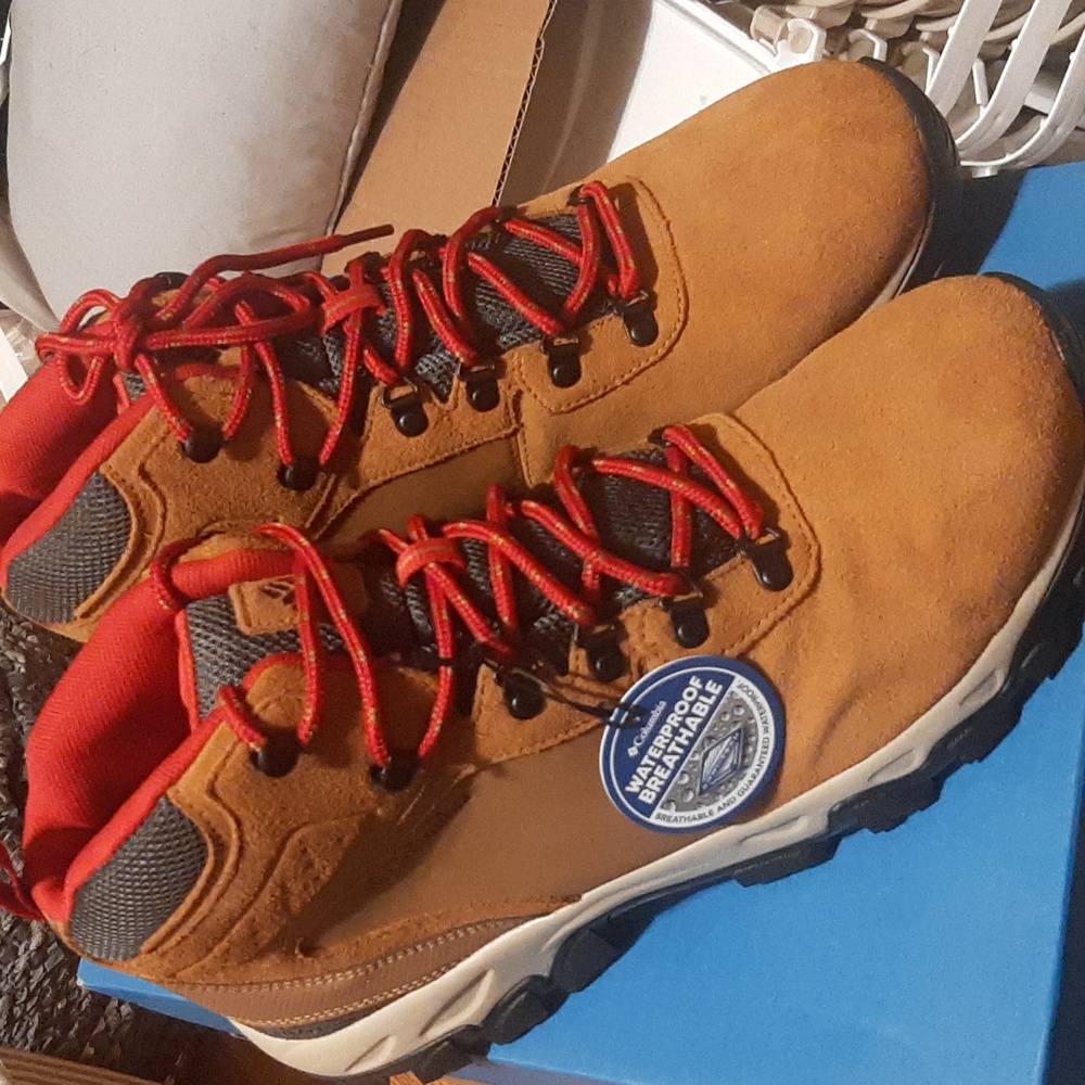 Columbia shoes